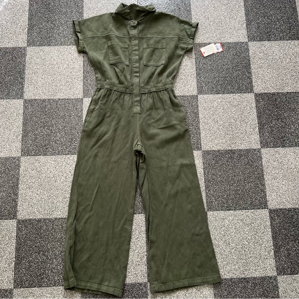 NWT Cat & Jack Girls Short Sleeve Jumpsuit- Dark Olive (M) - Picture 4 of 9